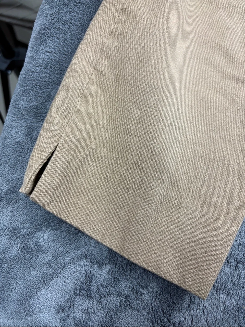 Banana Republic woman’s Tan Slim Chinos Sloan size 4